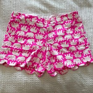 Lilly Pulitzer Size 4 Buttercup Short Scalloped